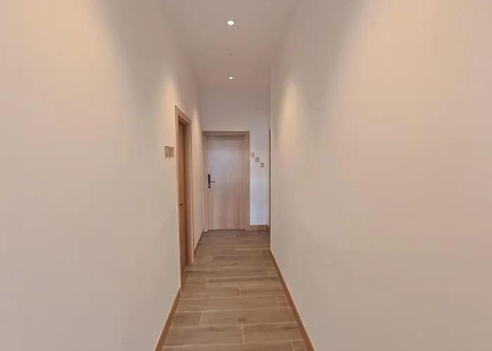 Urdaibai Stages Guernica y Luno